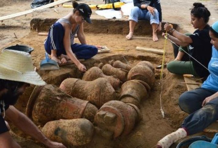 Como os arqueólogos sabem onde escavar: Arqueologista explica métodos e ferramentas 